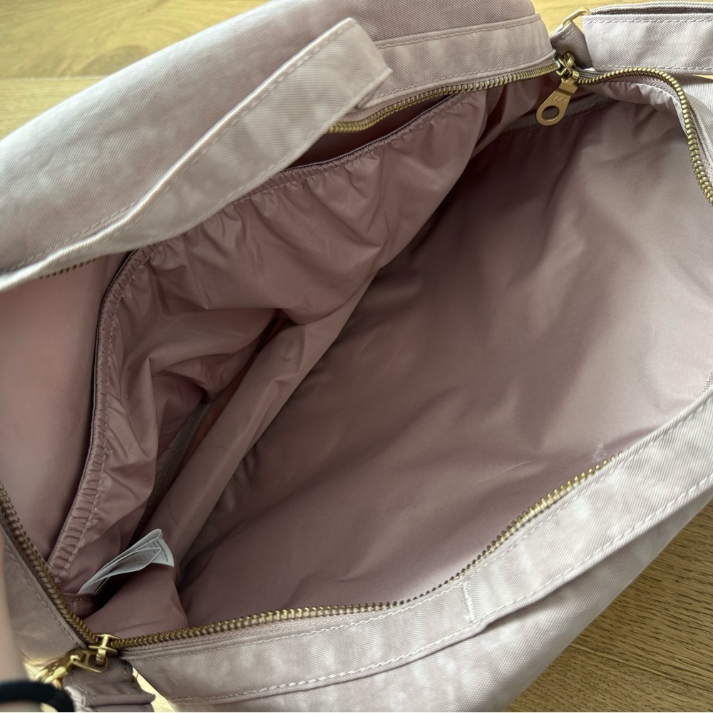 Herschel Orion Carryall 17L - Ash Rose Travel Bag - EUC - Picture 2 of 7